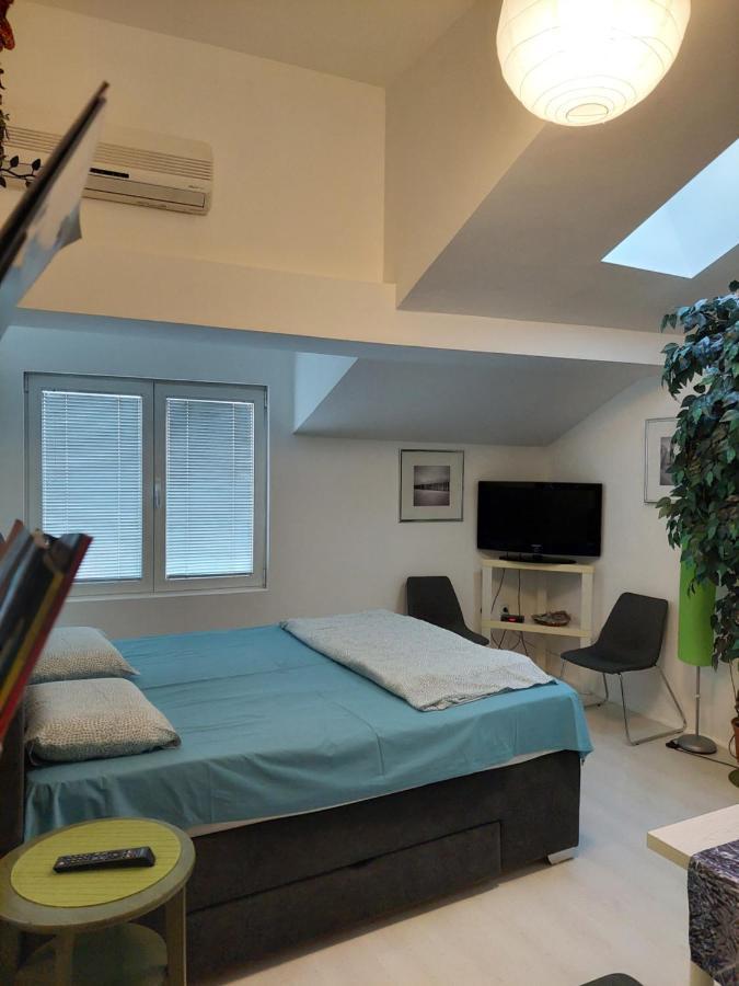 Sweet Apartments Or Rooms Nis Bagian luar foto