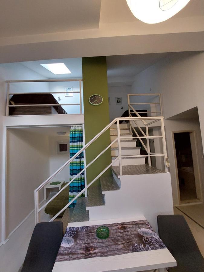 Sweet Apartments Or Rooms Nis Bagian luar foto