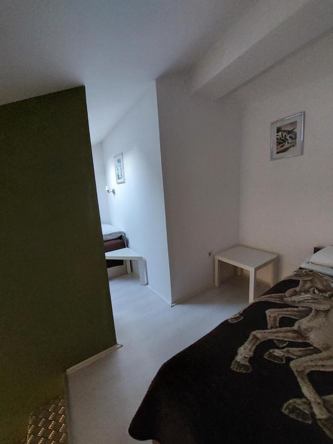 Sweet Apartments Or Rooms Nis Bagian luar foto