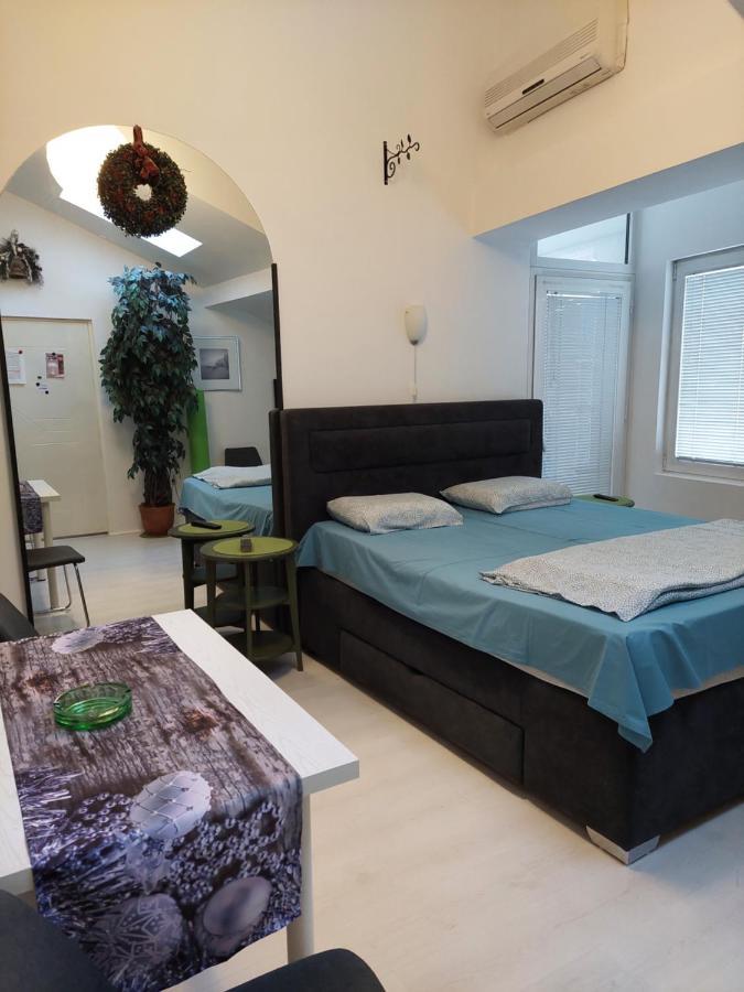 Sweet Apartments Or Rooms Nis Bagian luar foto