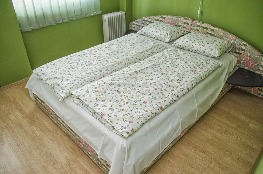 Sweet Apartments Or Rooms Nis Bagian luar foto