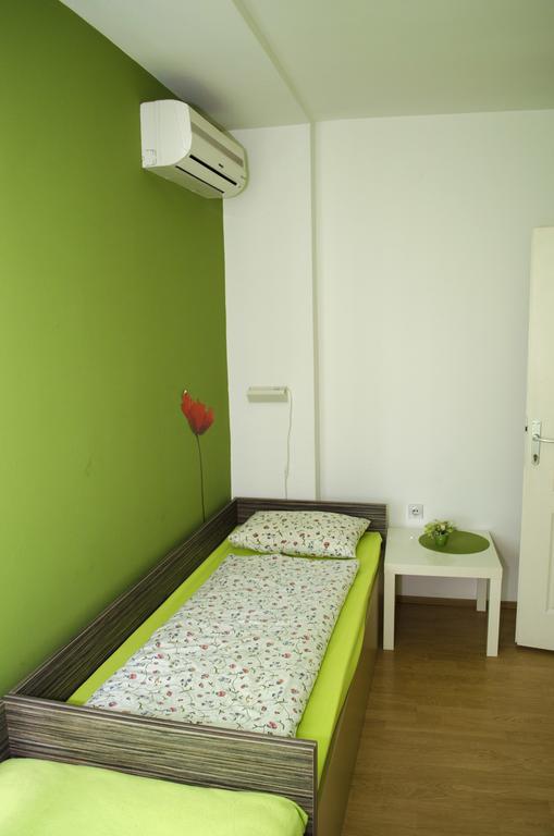 Sweet Apartments Or Rooms Nis Bagian luar foto