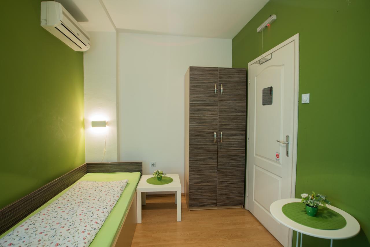 Sweet Apartments Or Rooms Nis Bagian luar foto